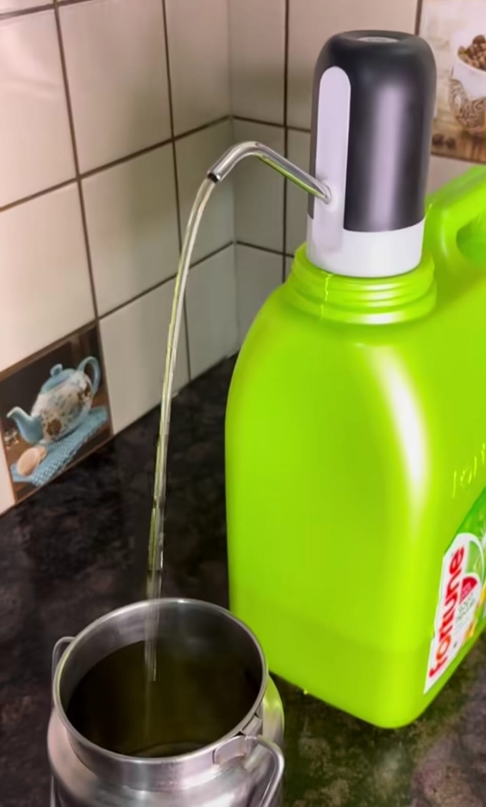 Automatic Oil Dispenser Pump For Daily Use